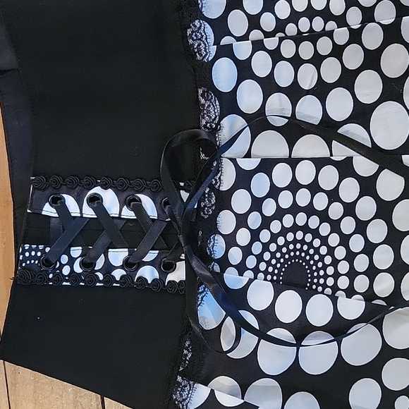 Vintage Tripp nyc Mini Skirt NWT Lace Trim - Picture 2 of 4